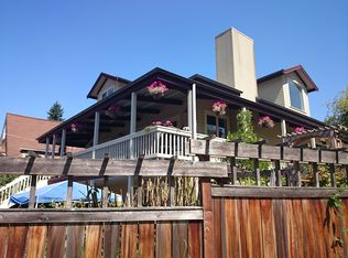 4712 SW Brace Point Dr, Seattle, WA 98136