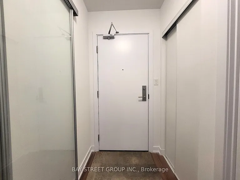 2433 Dufferin St #206 — Photo 4