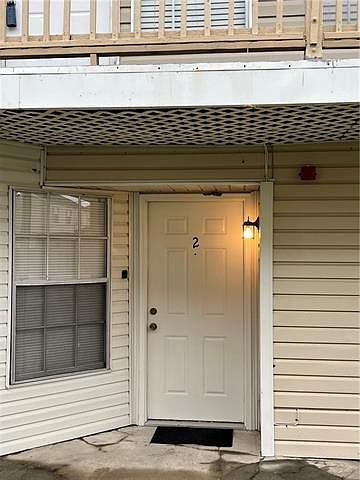 1st image of 901 Joe Yenni Blvd APT B2