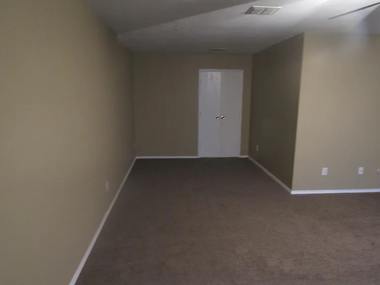 8724 Hunters Trl — Photo 8