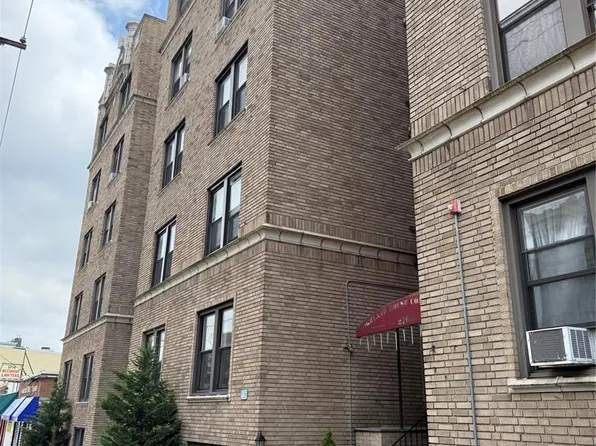 2700 John F Kennedy Blvd APT 302, Jersey City, NJ 07306