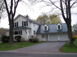 5922 Cole Rd, Orchard Park, NY 14127