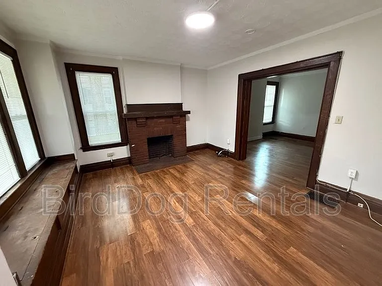 215 E 14th Ave #1 — Photo 5