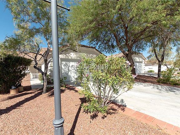 2nd image of 10098 Catalina Canyon Ave