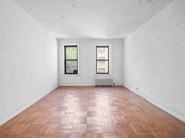 105 Bennett Avenue 36B image 2 of 14