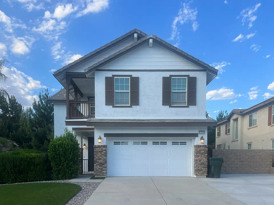 12926 Canopy Ct