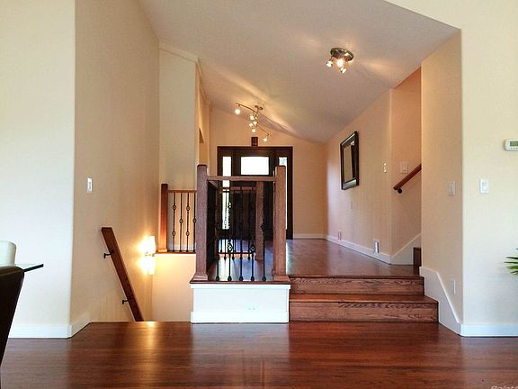 Dover Front Entry From Dining