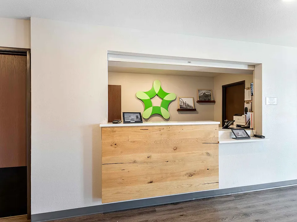 Lobby and Guest Check-in