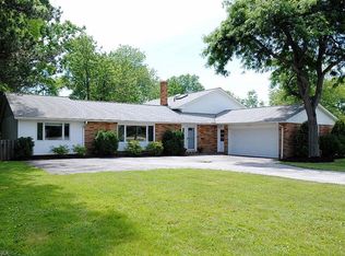 25502 Bryden Rd, Beachwood, OH 44122