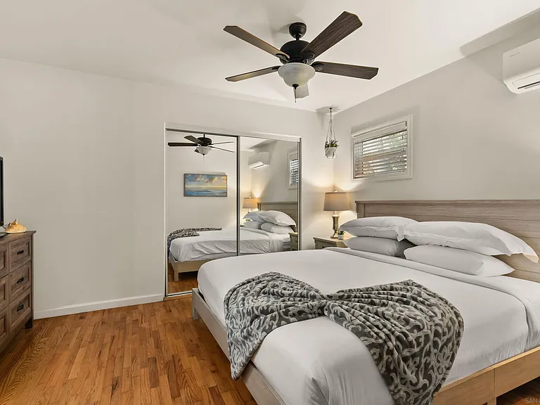 1453 Thomas Ave — Photo 3