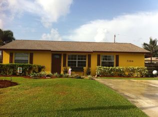 7384 Overlook Dr, Lake Worth, FL 33467