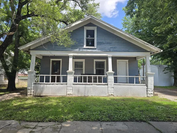 410 W 10th Ave #412, Winfield, KS 67156