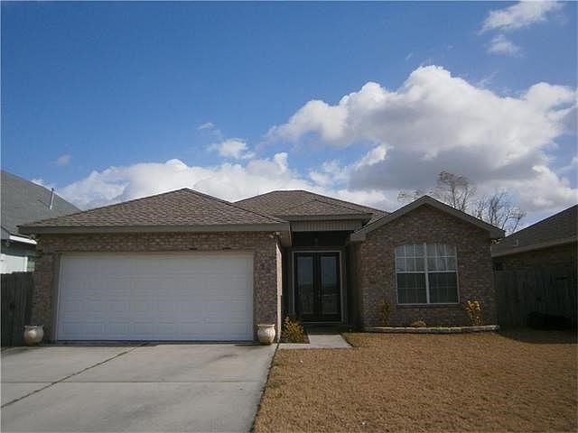 1st image of 25 Mary Ann Pl