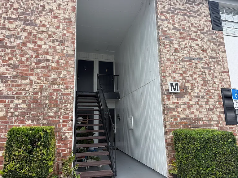 5317 Curry Ford Rd #202-M — Photo 1