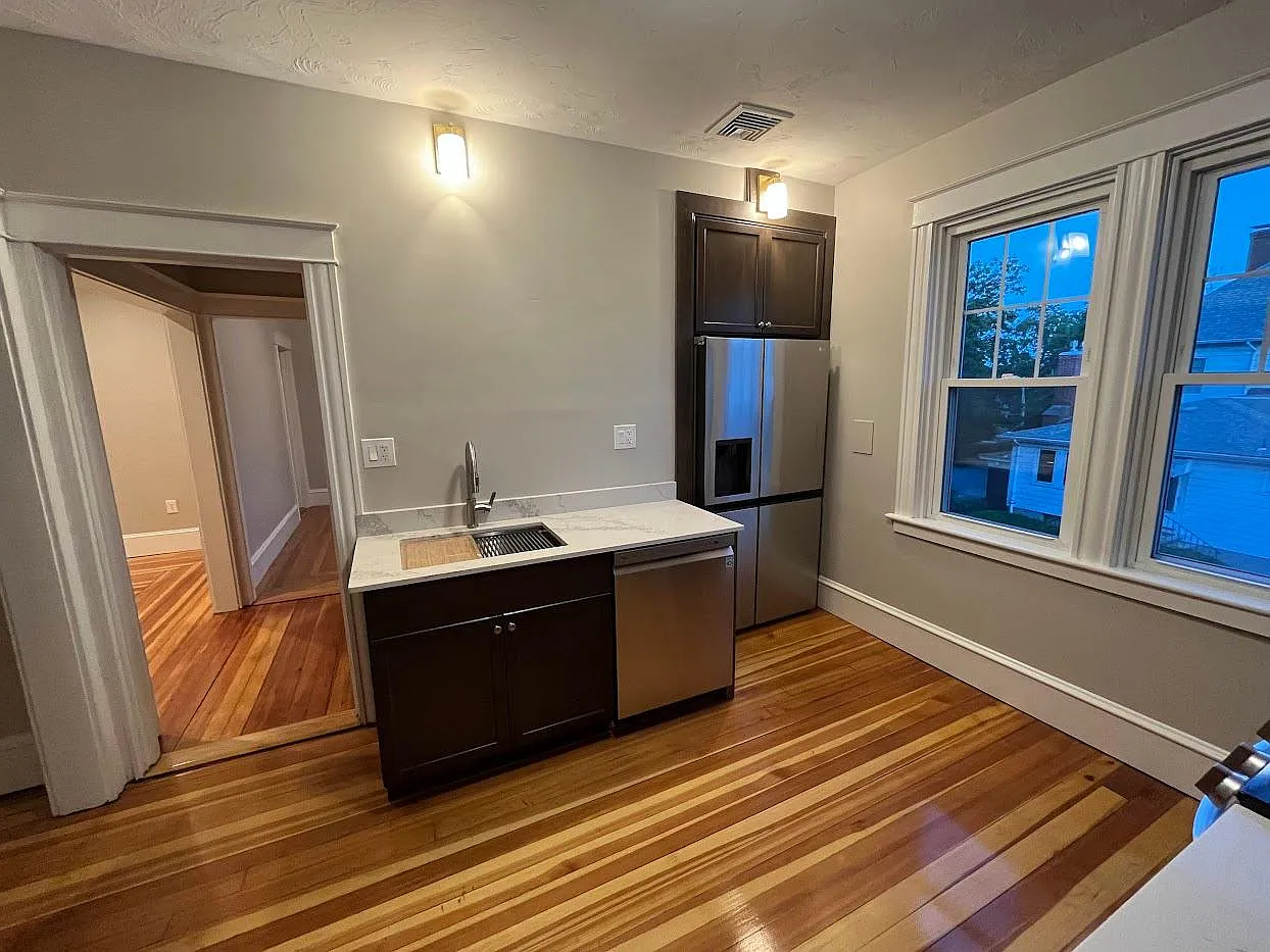 5 bed, $3,400 — Photo 3