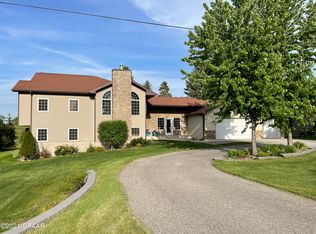 3817 Belmont Rd, Grand Forks, ND 58201