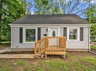 518 Cedarbrook Dr, Painesville, OH 44077