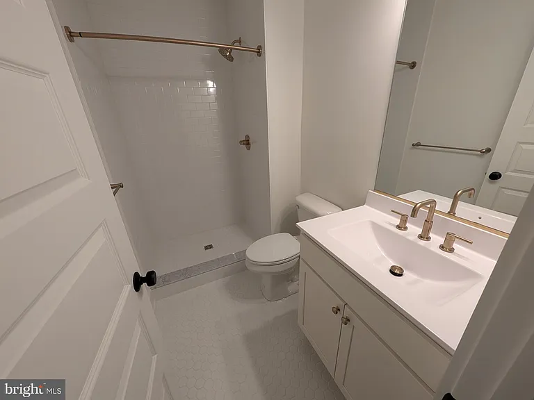 1490 Thurston Rd — Photo 23