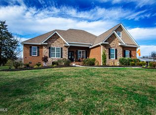 107 Overton Ln, Powell, TN 37849