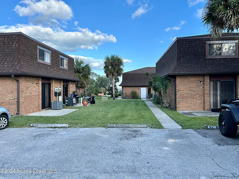 4714 Overlook Dr NE — Photo 14