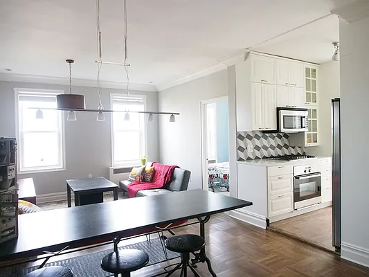 Sold by HomeDax Real Estate | media 18