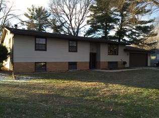 1527 Division St, Metamora, IL 61548
