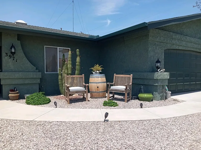 3971 Coral Reef Dr — Photo 2