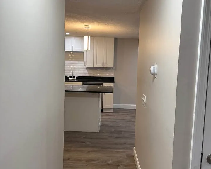 Pondsview Apartments — Photo 122