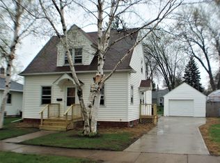 625 E Harrison St, Appleton, WI 54915