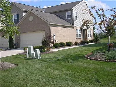 3916 Elter Ln #3916 — Photo 2