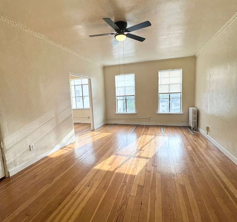 1st image of 900 S Kingsley Dr #407