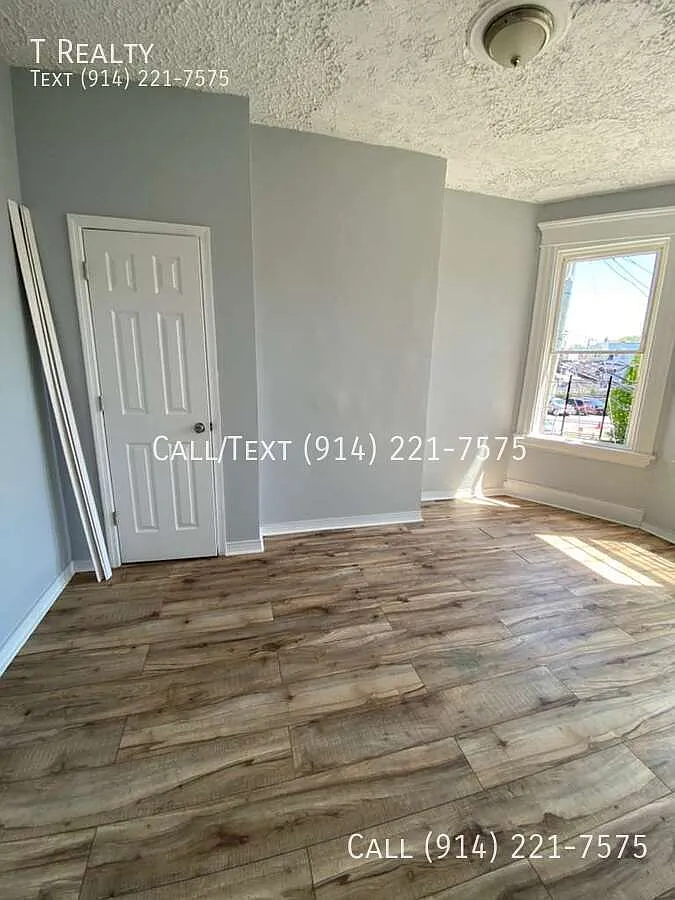 3 bed, $3,100 — Photo 4
