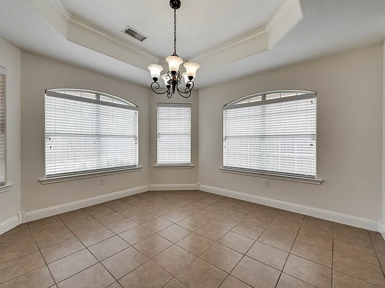 3316 Sagemont Dr — Photo 6