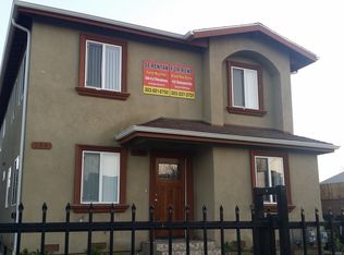 156 W 52nd St, Los Angeles, CA 90037