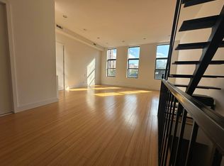189 S 8th St #3R, Brooklyn, NY 11211