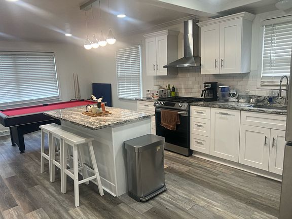 4th image of 3631 Williams St