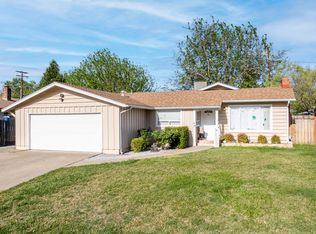 6382 Leonard Dr, Redding, CA 96001