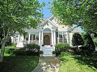 No-maint.staincedarshingles