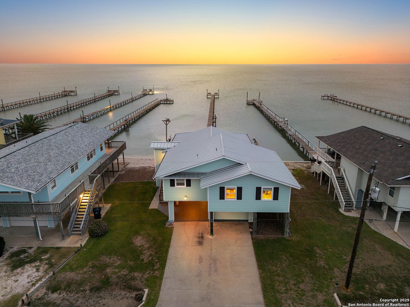 672 Copano Ridge Rd, Rockport, TX 78382 | Zillow