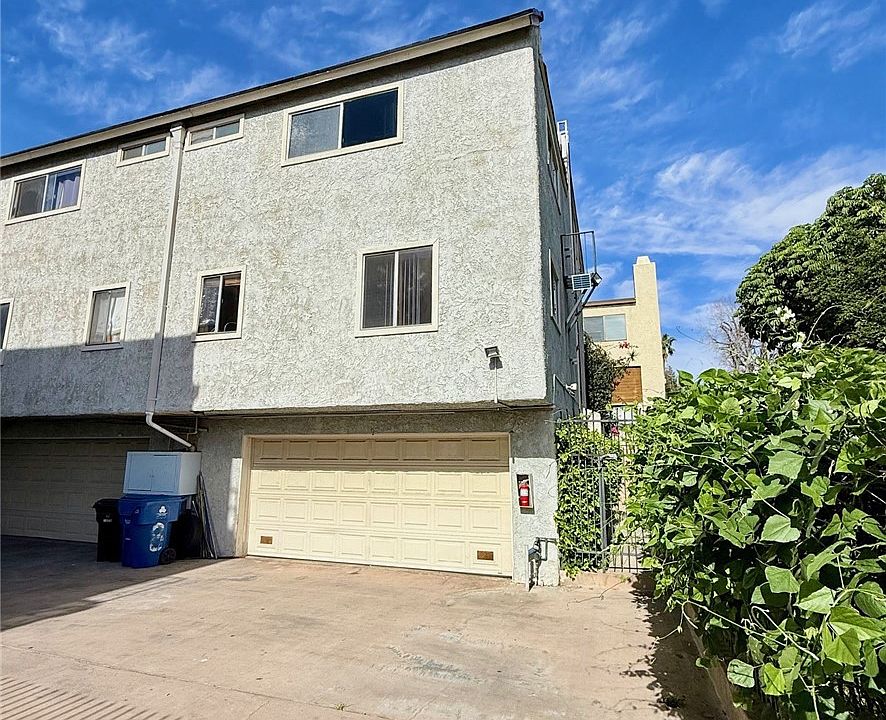 1st image of 8936 Willis Ave #9