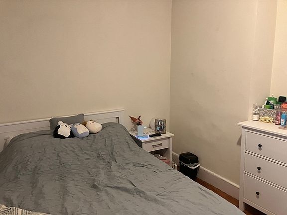 4th image of 21 Howard St #2