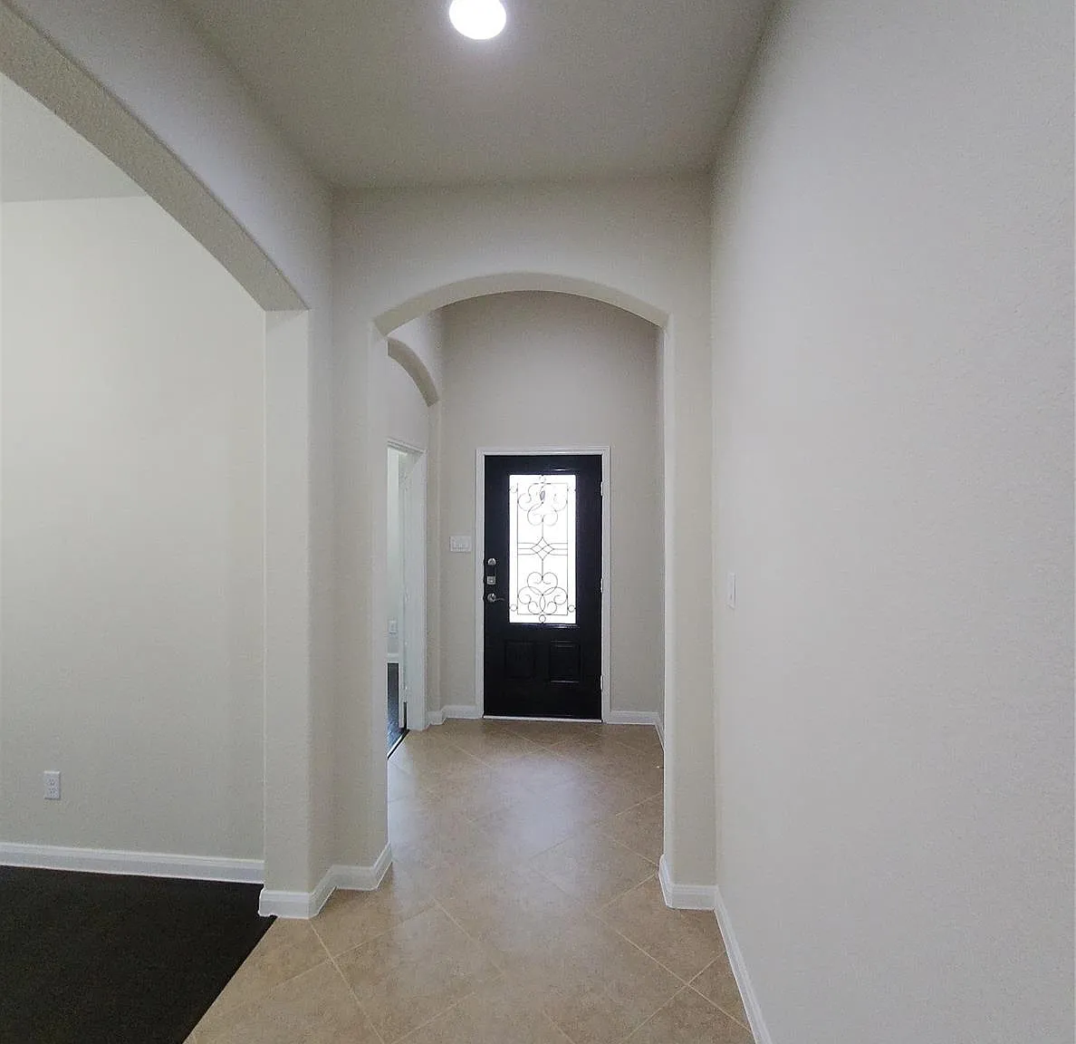 4 bed, 2925 sqft, $2,900 — Photo 4