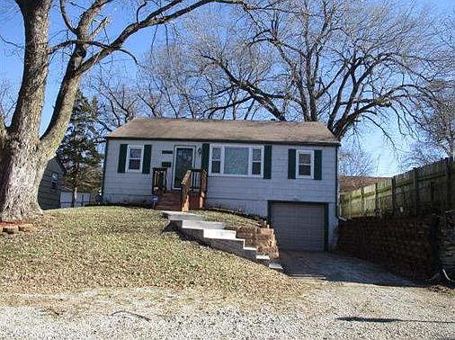 1st image of 8245 Wayne Ave