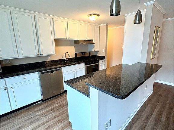 4th image of 6000 Nob Hill Dr Unit F113