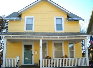 847 Dean St, Schenectady, NY 12309