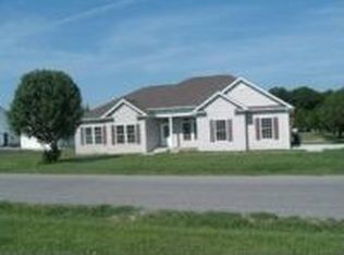 15133 Baker Dr, Marion, IL 62959