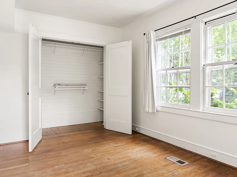 1806 Green St — Photo 15
