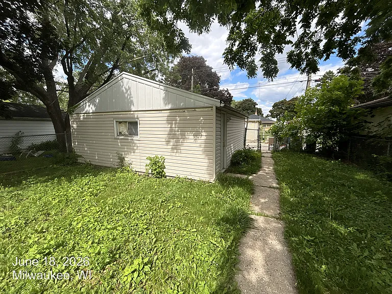 4508 N 74th St — Photo 5