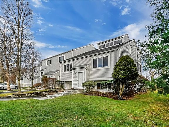 4th image of 21 Devonshire Dr