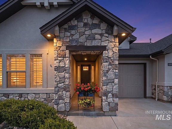 2nd image of 6991 N Exeter Pl